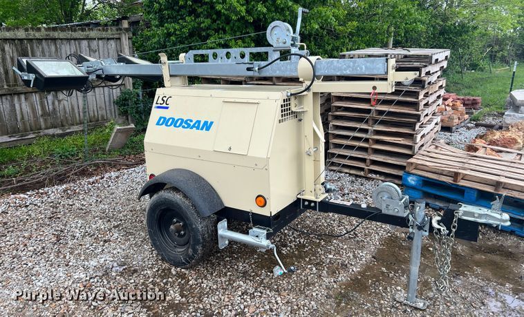 image for item KG9708 2013 Doosan LSCWKUB-60HZ-T4F  light plant