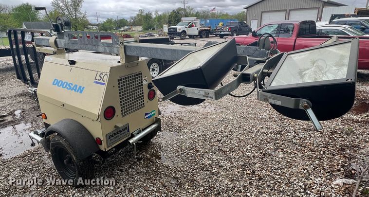 image for item KG9708 2013 Doosan LSCWKUB-60HZ-T4F  light plant