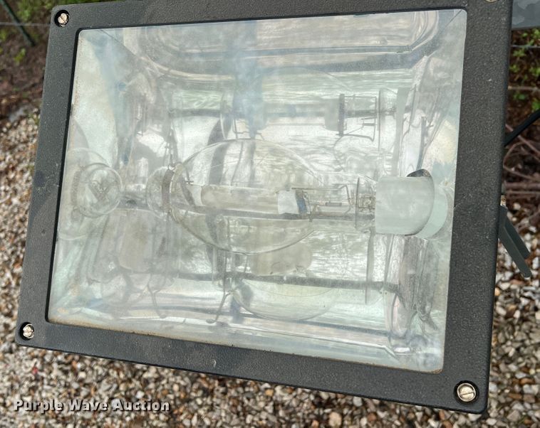 image for item KG9708 2013 Doosan LSCWKUB-60HZ-T4F  light plant