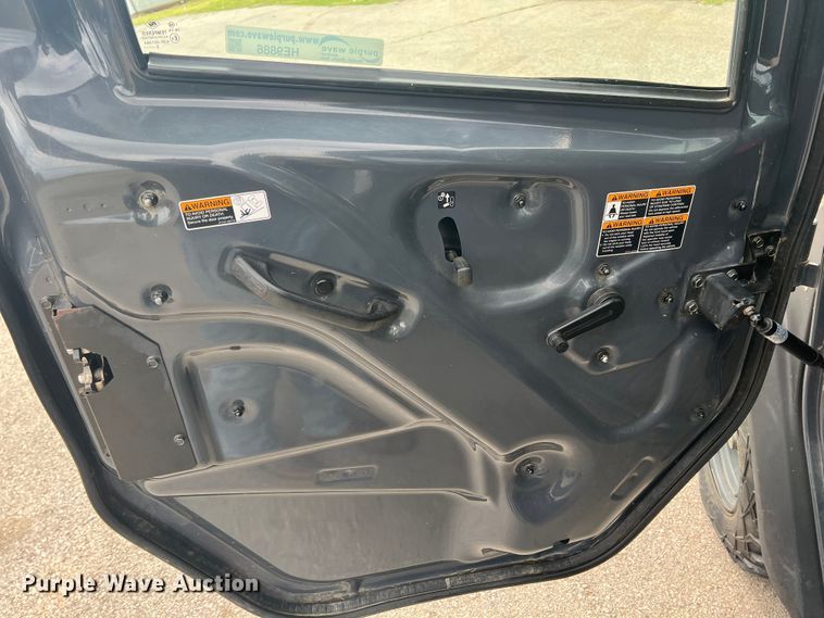 image for item KG9739 2016 Kubota RTV-X1100C  utility vehicle