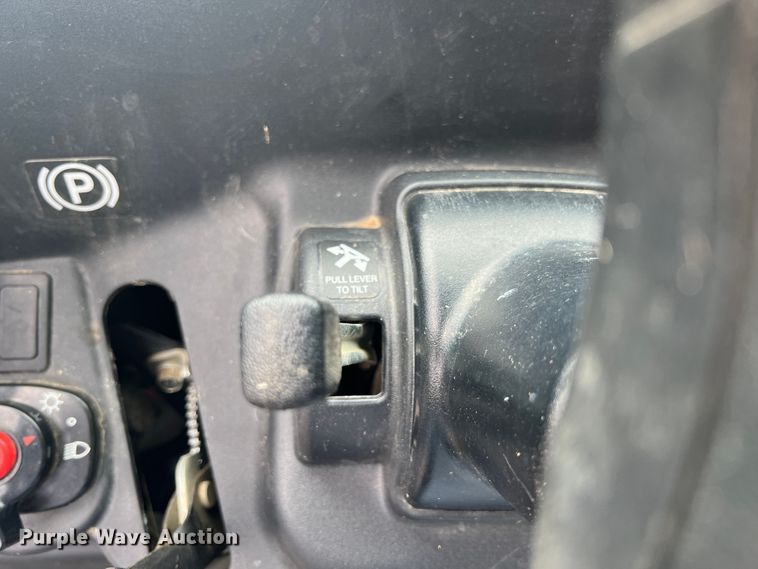 image for item KG9739 2016 Kubota RTV-X1100C  utility vehicle