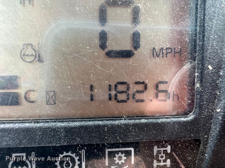 image for item KG9739 2016 Kubota RTV-X1100C  utility vehicle