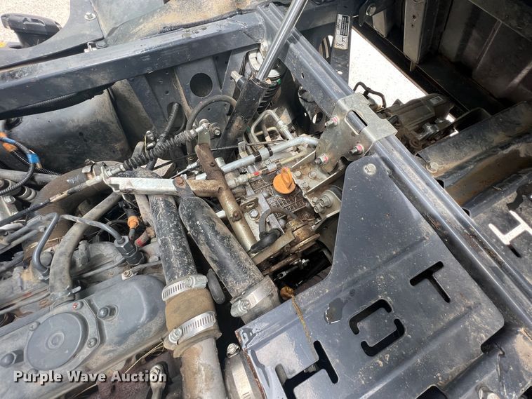 image for item KG9739 2016 Kubota RTV-X1100C  utility vehicle