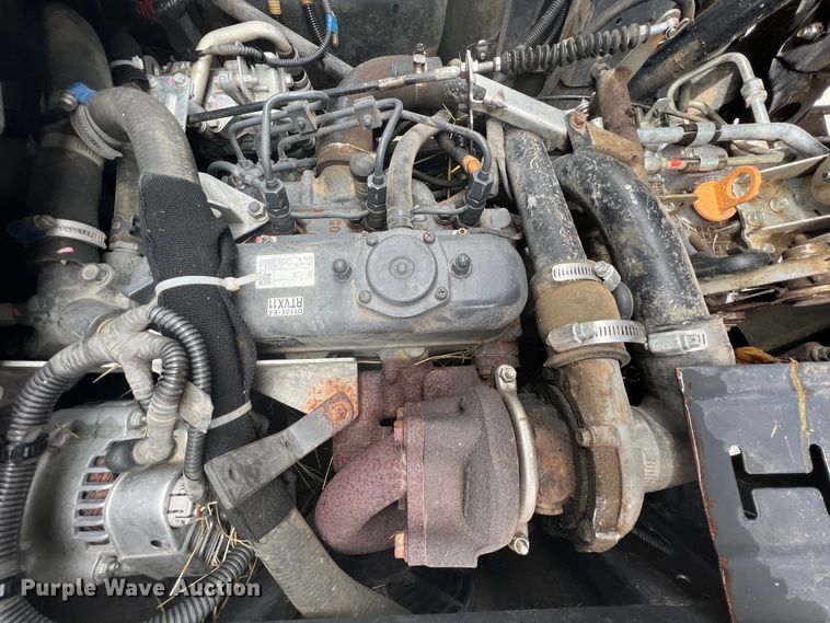 image for item KG9739 2016 Kubota RTV-X1100C  utility vehicle