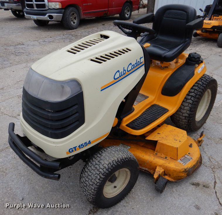 image for item KN9865 Cub Cadet GT1554  lawn mower