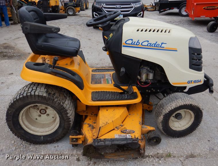 image for item KN9865 Cub Cadet GT1554  lawn mower