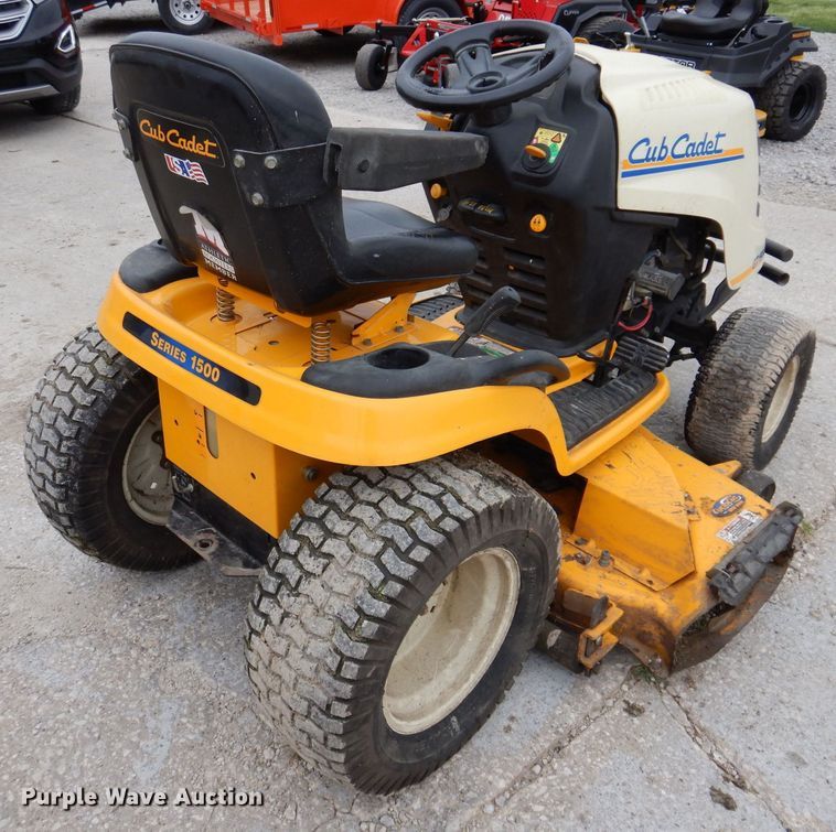 image for item KN9865 Cub Cadet GT1554  lawn mower