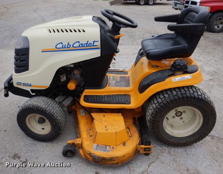 image for item KN9865 Cub Cadet GT1554  lawn mower