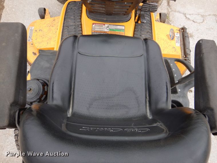 image for item KN9865 Cub Cadet GT1554  lawn mower
