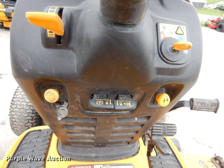 image for item KN9865 Cub Cadet GT1554  lawn mower