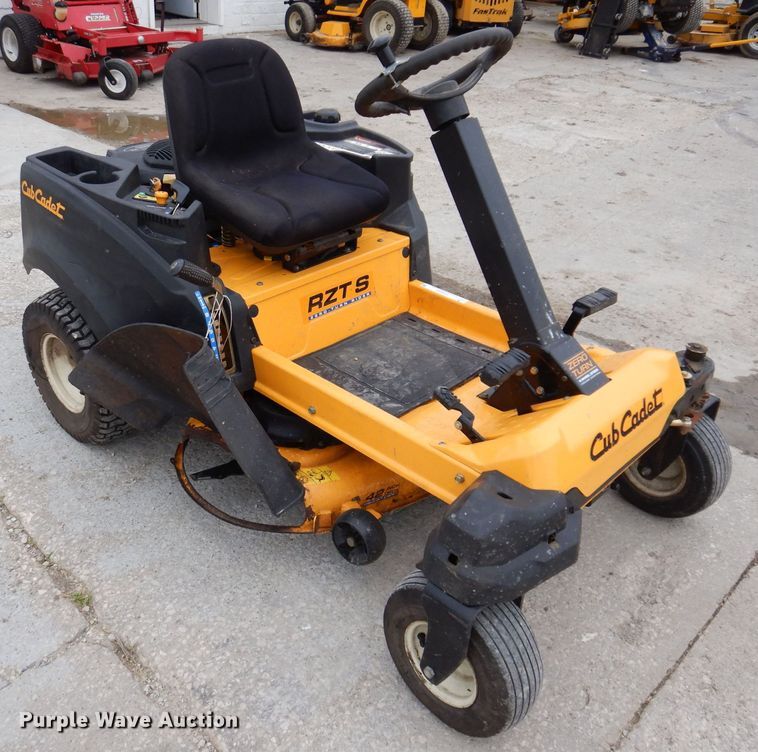 image for item KN9868 2014 Cub Cadet RZT-S  ZTR lawn mower