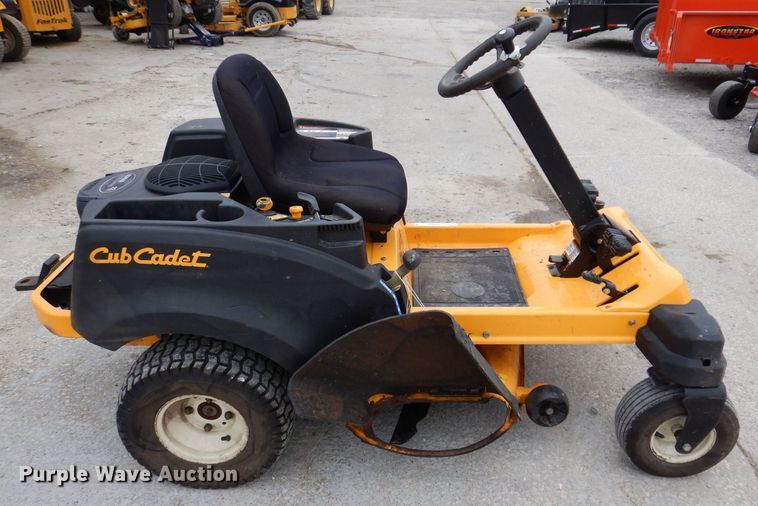 image for item KN9868 2014 Cub Cadet RZT-S  ZTR lawn mower
