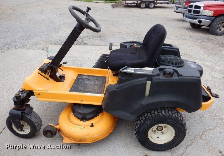 image for item KN9868 2014 Cub Cadet RZT-S  ZTR lawn mower