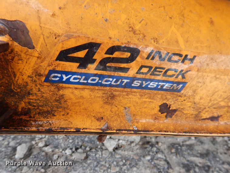 image for item KN9868 2014 Cub Cadet RZT-S  ZTR lawn mower