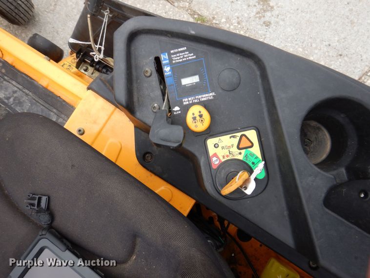 image for item KN9868 2014 Cub Cadet RZT-S  ZTR lawn mower