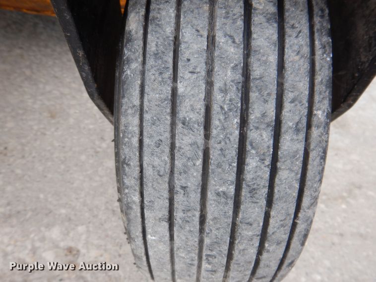 image for item KN9868 2014 Cub Cadet RZT-S  ZTR lawn mower