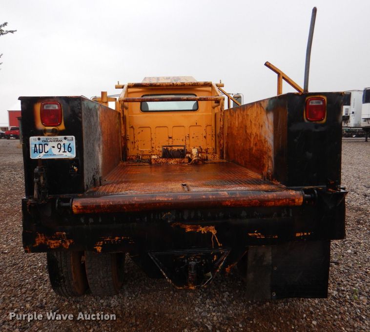 image for item KP9163 1986 GMC 6000  utility / service truck