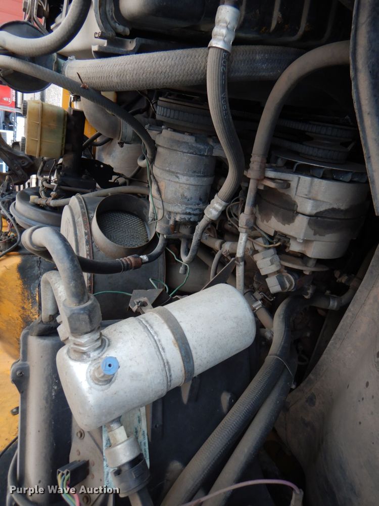 image for item KP9163 1986 GMC 6000  utility / service truck