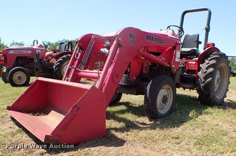 image for item KQ9671 2007 Mahindra 3525DI  tractor