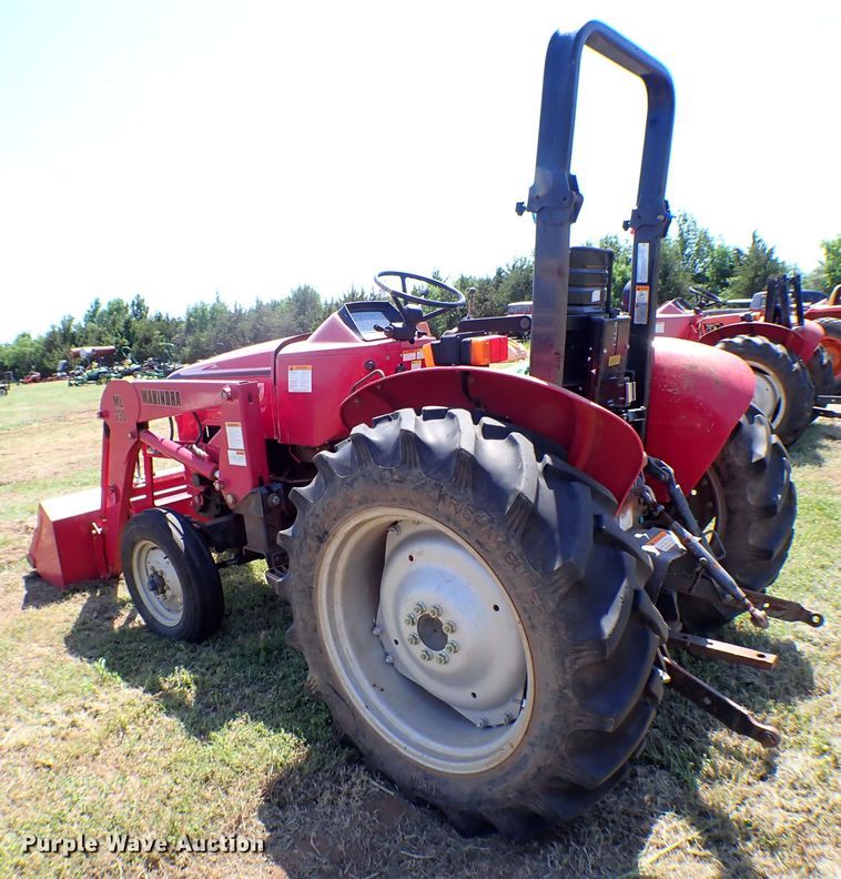 image for item KQ9671 2007 Mahindra 3525DI  tractor