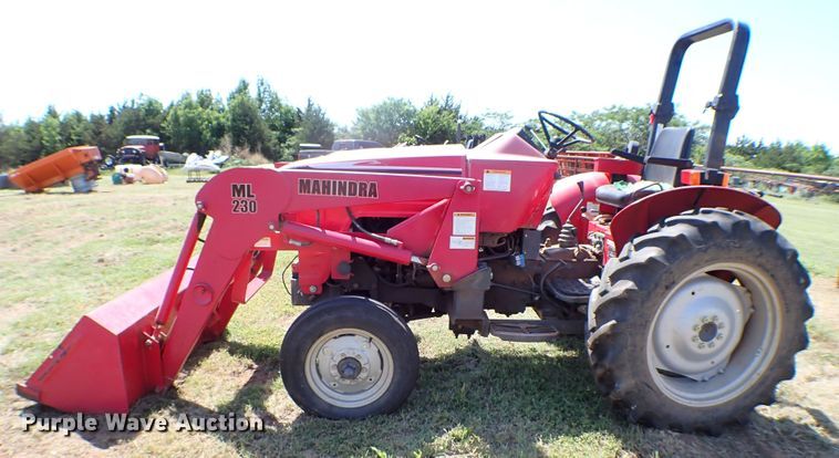 image for item KQ9671 2007 Mahindra 3525DI  tractor
