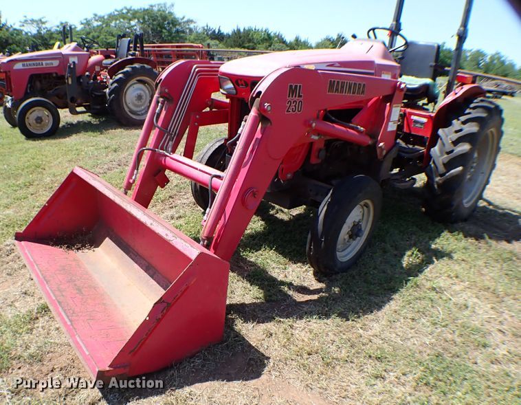 image for item KQ9671 2007 Mahindra 3525DI  tractor