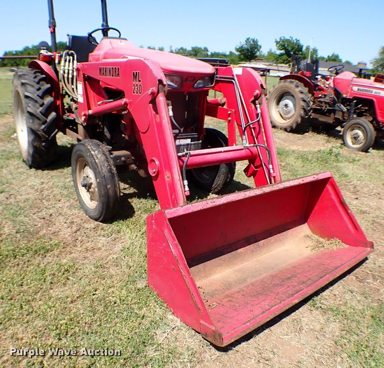 image for item KQ9671 2007 Mahindra 3525DI  tractor