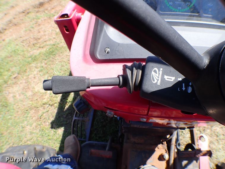 image for item KQ9671 2007 Mahindra 3525DI  tractor