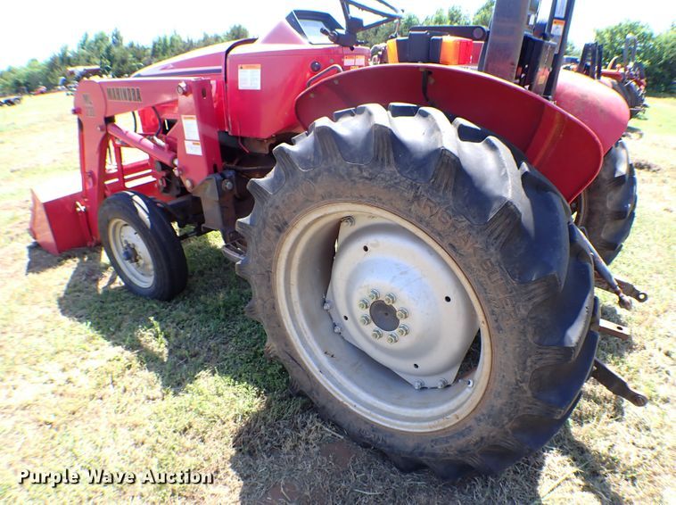 image for item KQ9671 2007 Mahindra 3525DI  tractor