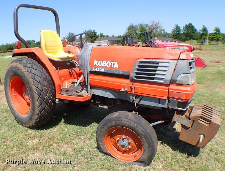 image for item KQ9673 Kubota L4200  tractor