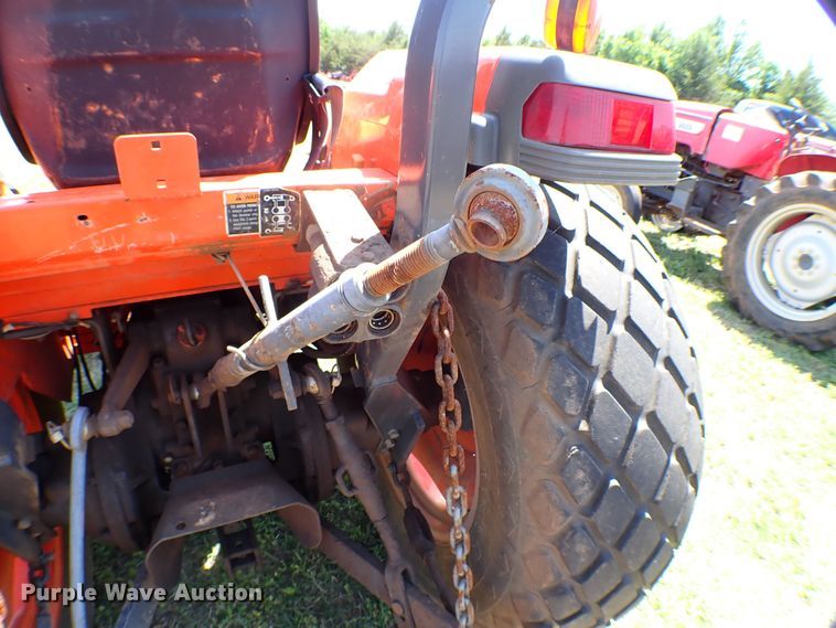 image for item KQ9673 Kubota L4200  tractor