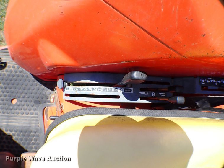 image for item KQ9673 Kubota L4200  tractor