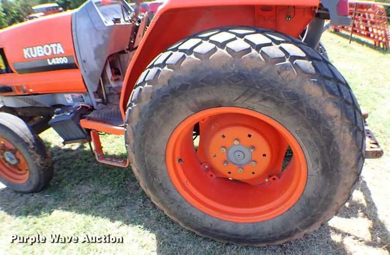 image for item KQ9673 Kubota L4200  tractor