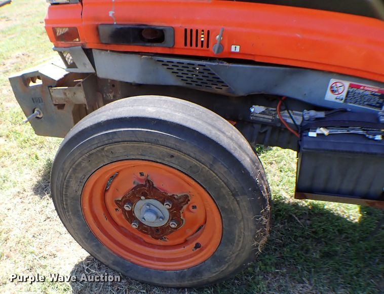 image for item KQ9673 Kubota L4200  tractor