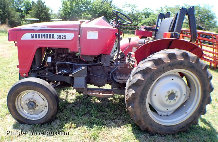 image for item KQ9674 2007 Mahindra 3525DI tractor