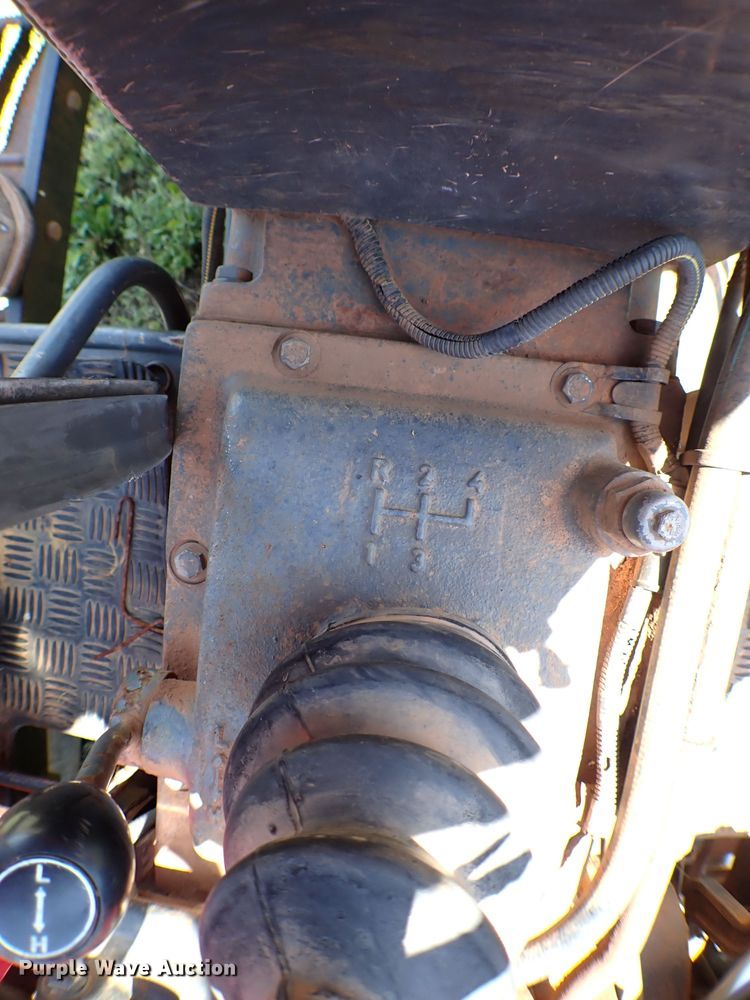 image for item KQ9674 2007 Mahindra 3525DI tractor