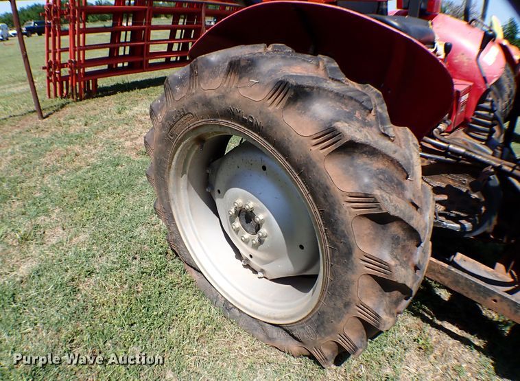 image for item KQ9674 2007 Mahindra 3525DI tractor