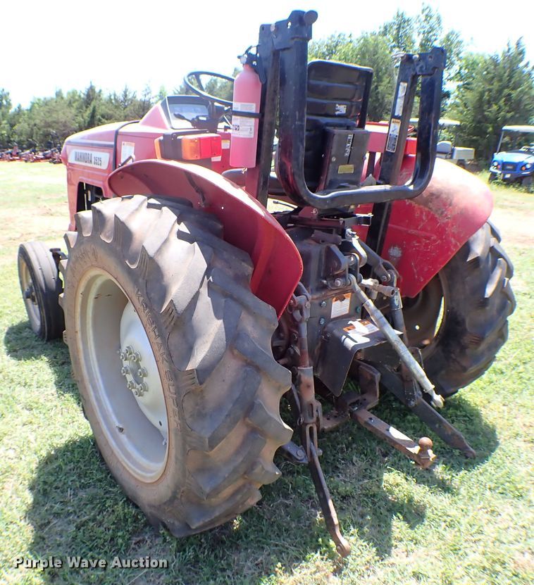 image for item KQ9675 2007 Mahindra 3525DI tractor