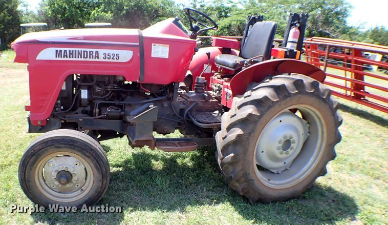 image for item KQ9675 2007 Mahindra 3525DI tractor