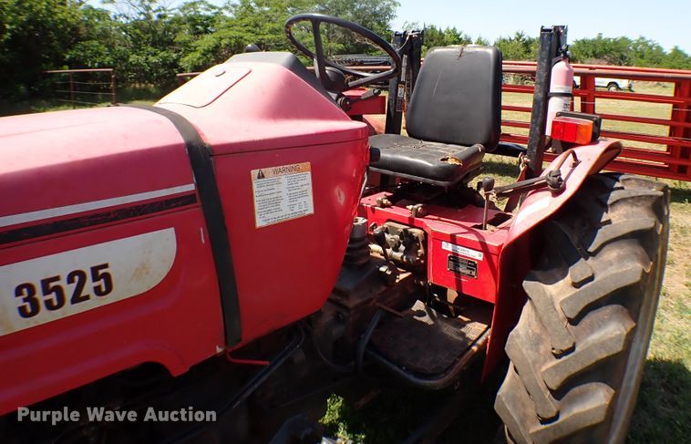 image for item KQ9675 2007 Mahindra 3525DI tractor