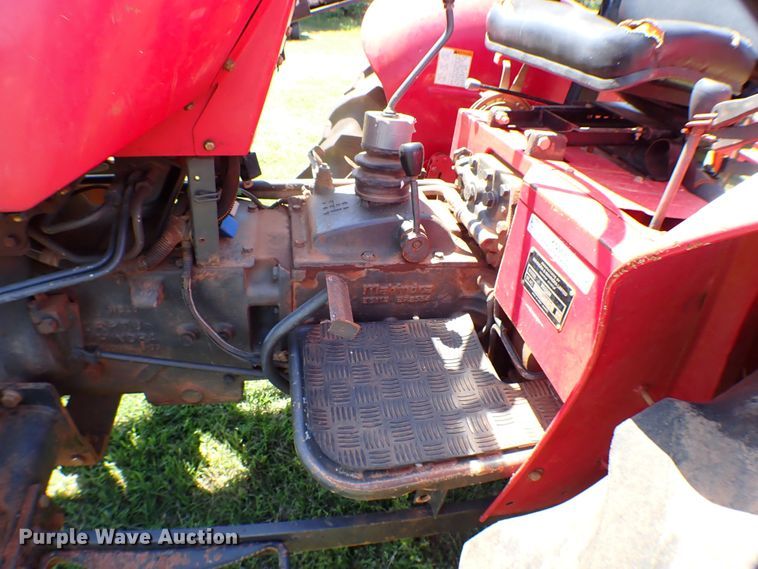 image for item KQ9675 2007 Mahindra 3525DI tractor