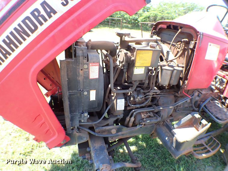image for item KQ9675 2007 Mahindra 3525DI tractor