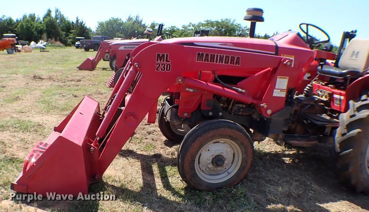 image for item KQ9676 2007 Mahindra 3525DI tractor