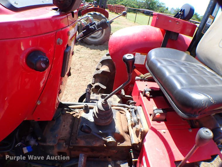 image for item KQ9676 2007 Mahindra 3525DI tractor