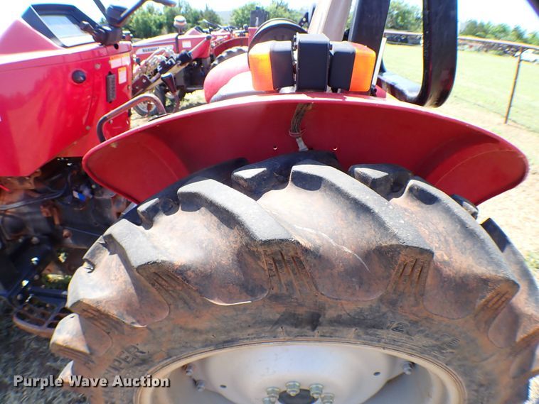 image for item KQ9676 2007 Mahindra 3525DI tractor