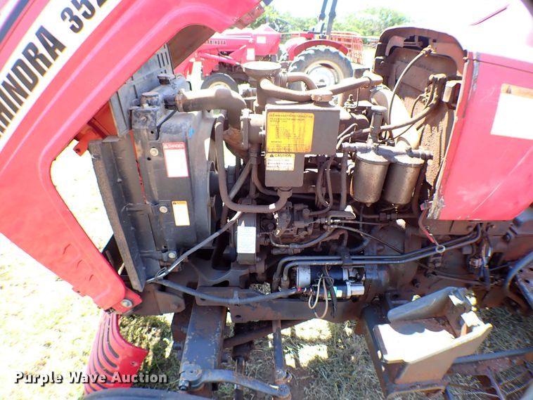image for item KQ9677 2007 Mahindra 3525DI tractor