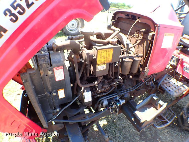 image for item KQ9677 2007 Mahindra 3525DI tractor