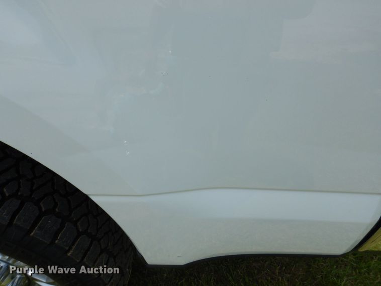 image for item KR9357 2017 Ford F250 Super Duty XLT  Crew Cab pickup truck