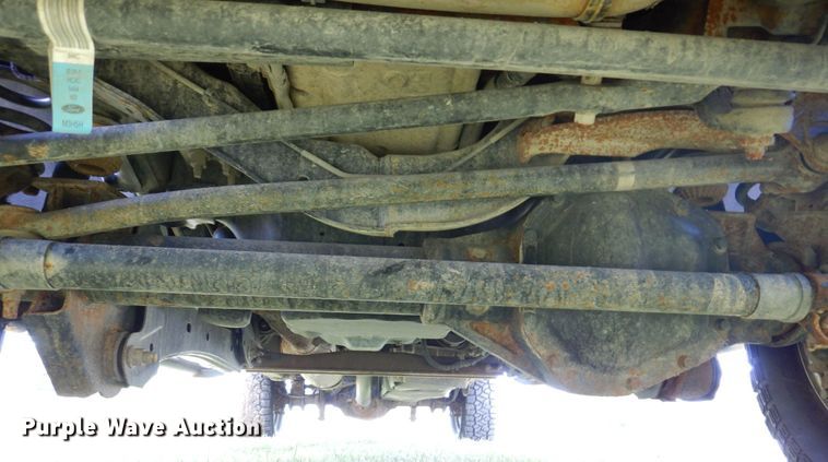 image for item KR9357 2017 Ford F250 Super Duty XLT  Crew Cab pickup truck