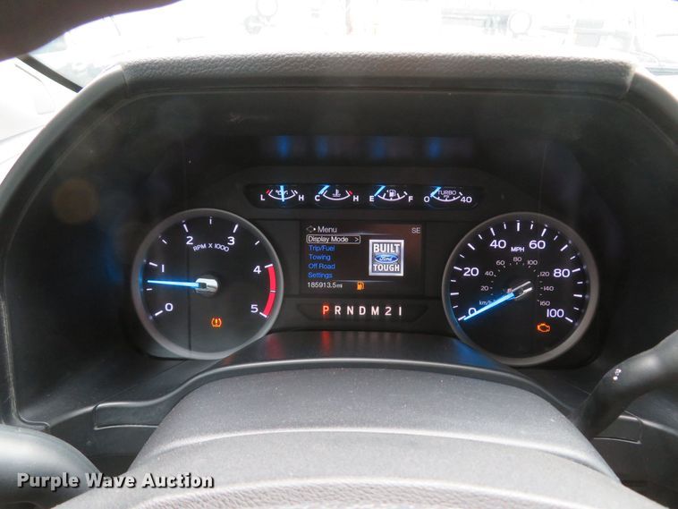 image for item KR9357 2017 Ford F250 Super Duty XLT  Crew Cab pickup truck